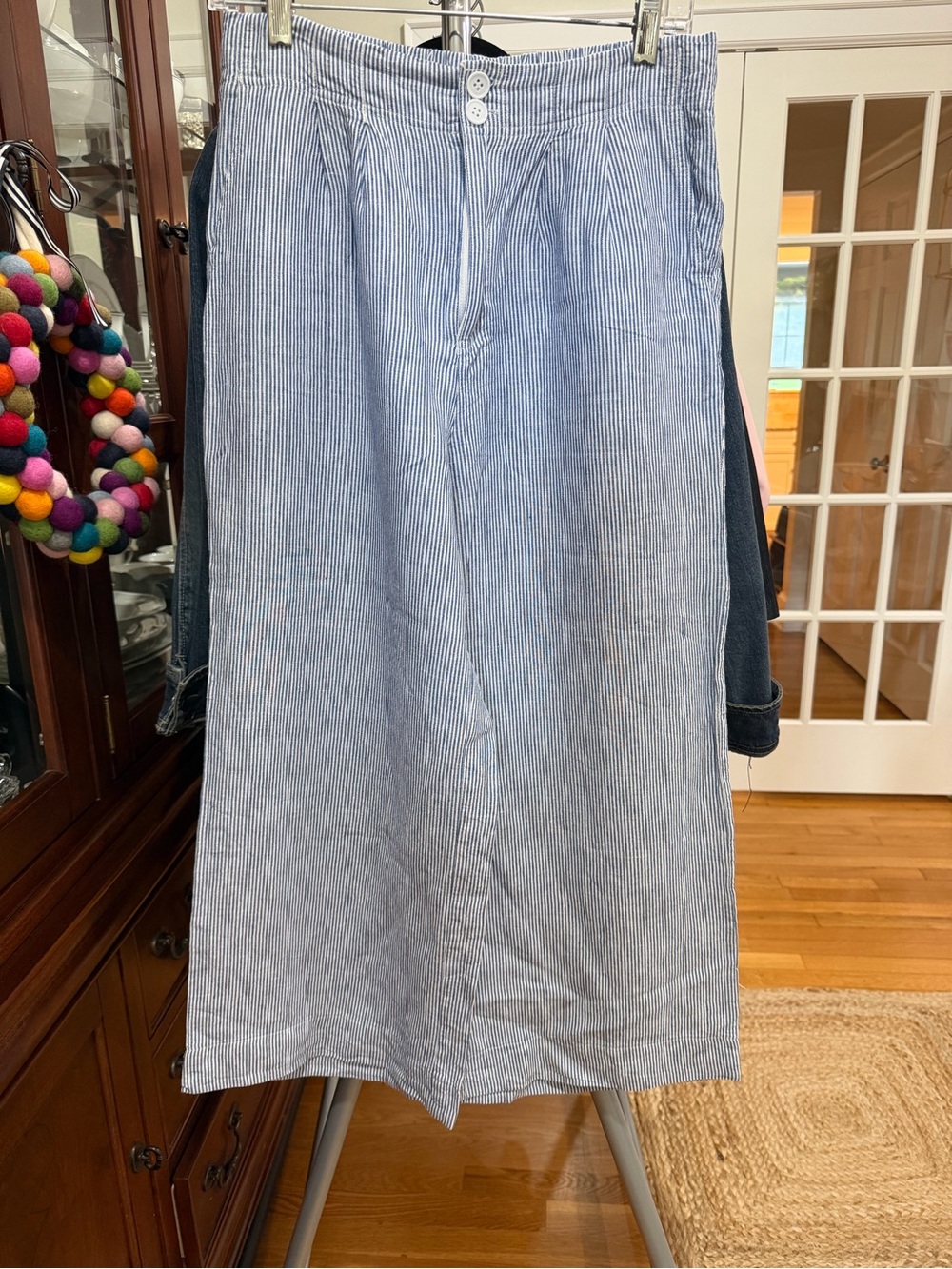 Light Blue Pinstripe women’s cropped pants - Classic Summer Style